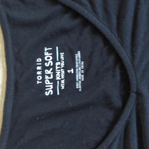 Torrid Bodysuit size 1 - Picture 2 of 6